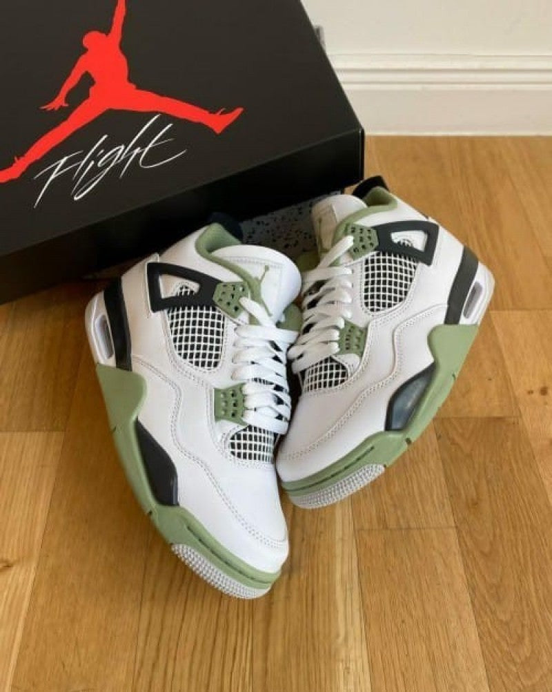 Air Jordan Retro 4 Seafoam
