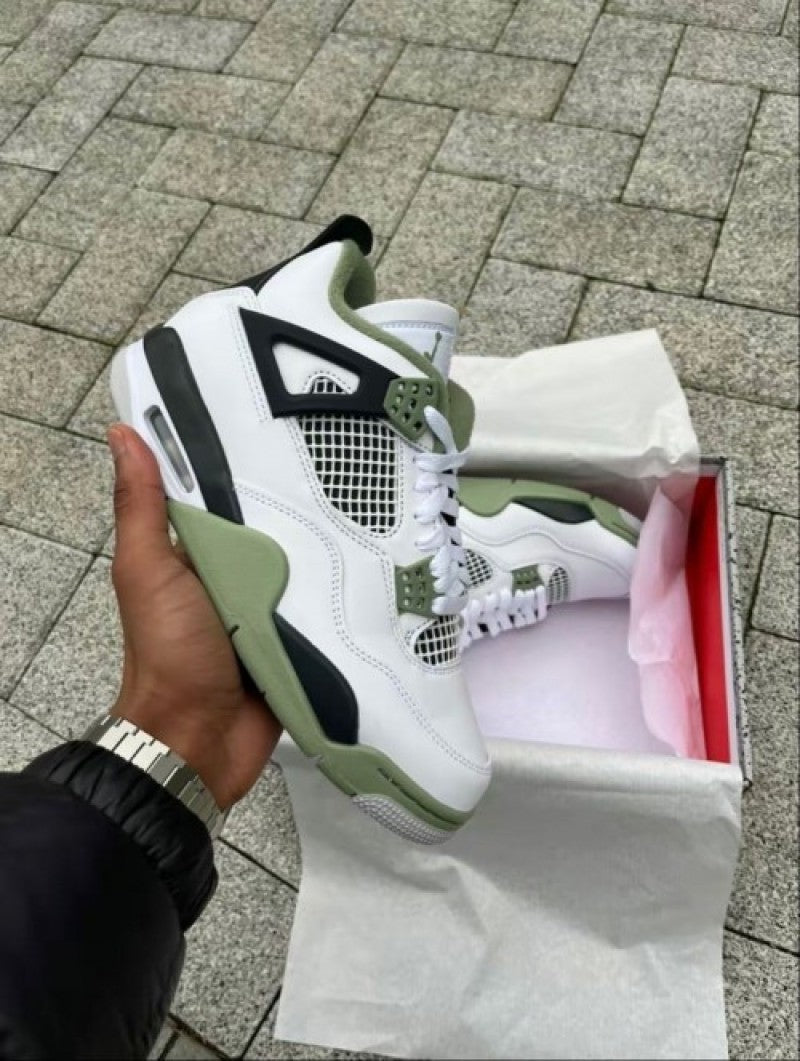 Air Jordan Retro 4 Seafoam