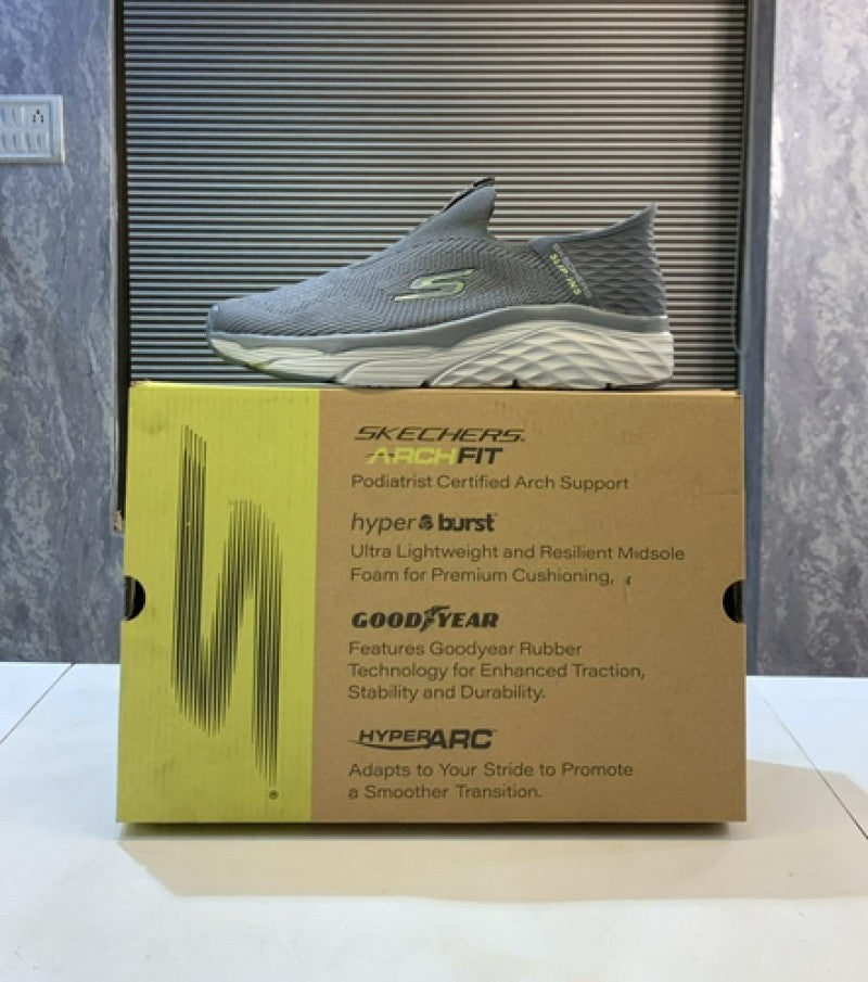 SKECHERS SLIP INS MAX CUSHIONING ADVANTAGEOUS