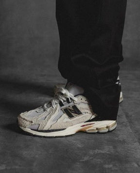 New Balance 1906r Protection Pack Reflection