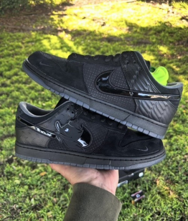Nik Esb dunk low duck of the feather black university
