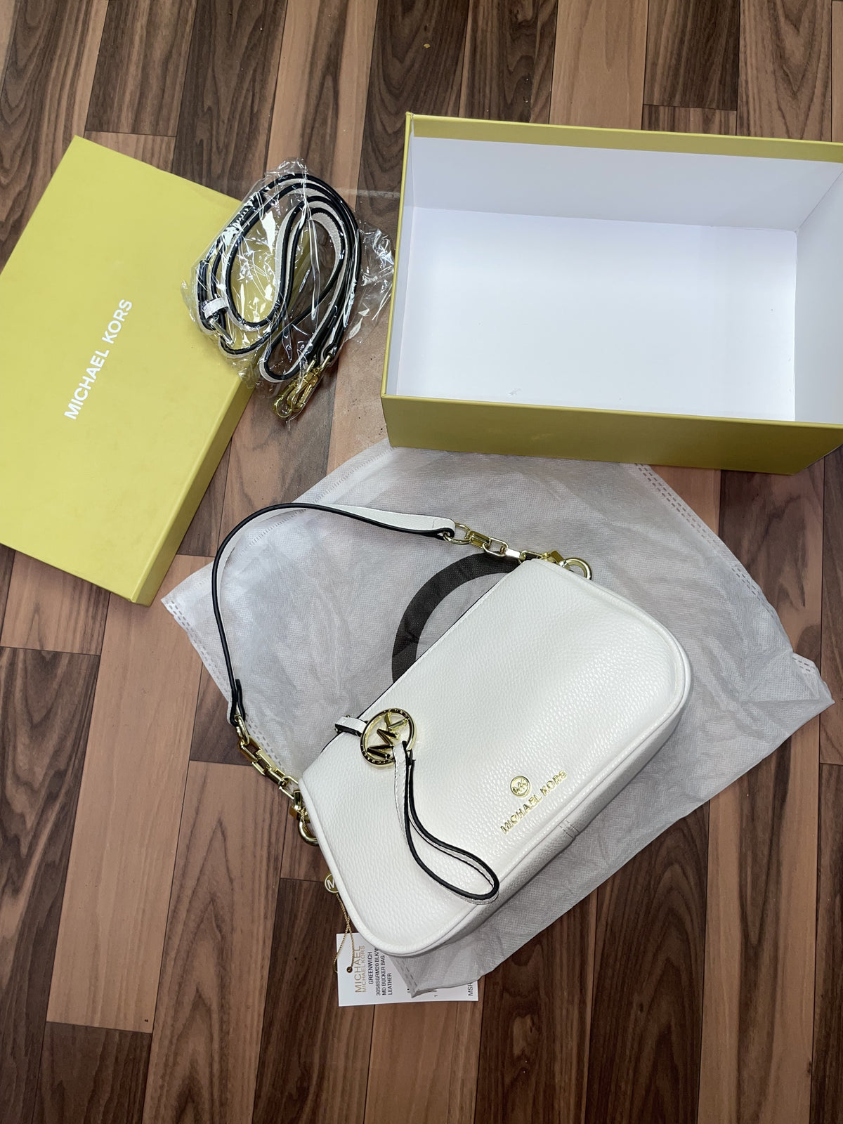 Michael  kors jet set charm bag with box 343