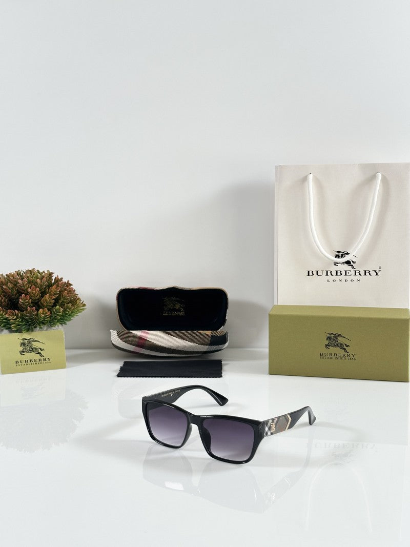 Burberry WMNS 9933 Black DC
