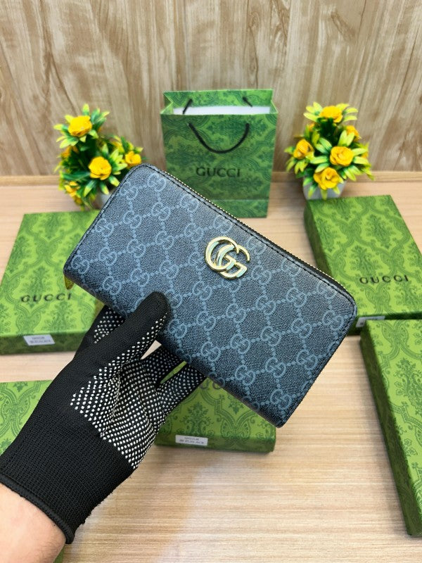 GUCCI LONG WALLET V689