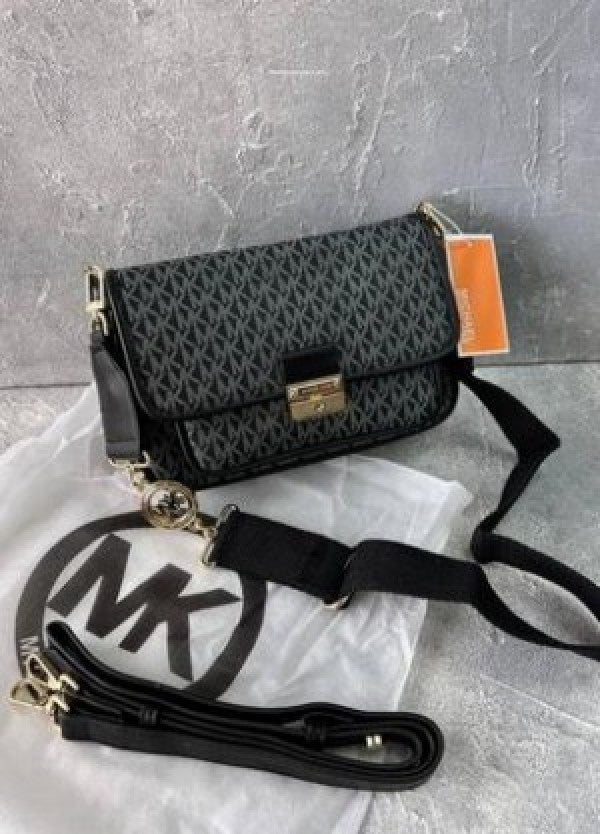 Michael  Kors  Bradshaw  Cross  Body  Bag  With  OG  Box  (22001 Black)