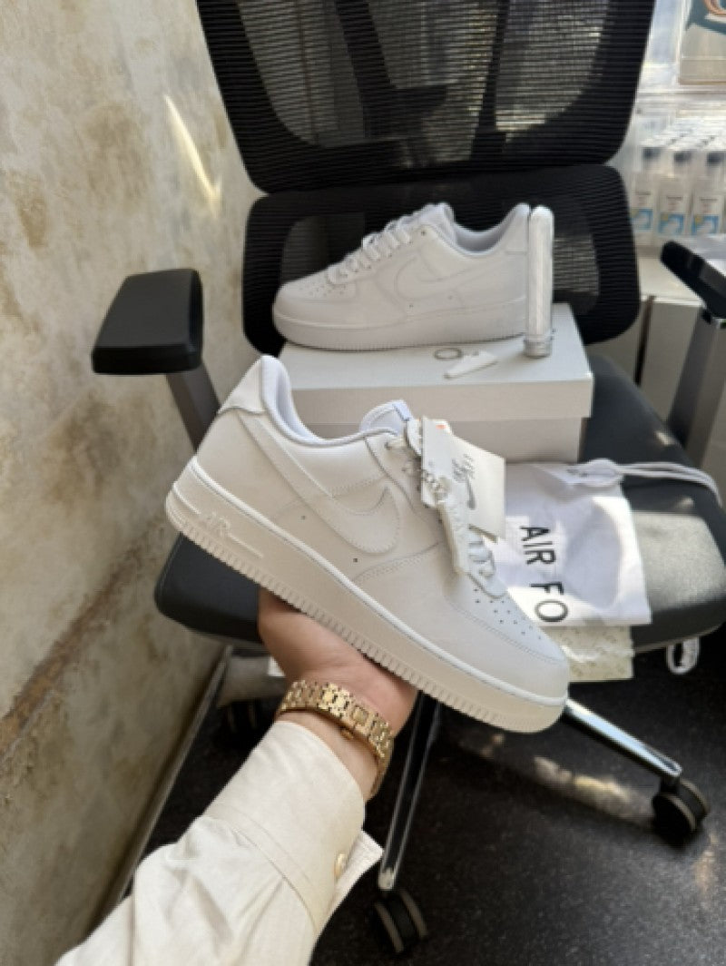 Nik Airforce 1 first leather ua mens with bag keychain bottle lace