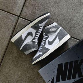 Air JORDAN RETRO 1 washed black