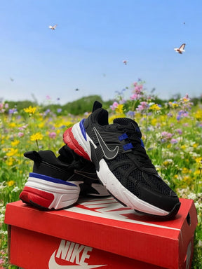 Nikee v2k Run Black white red