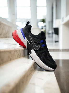 Nikee v2k Run Black white red