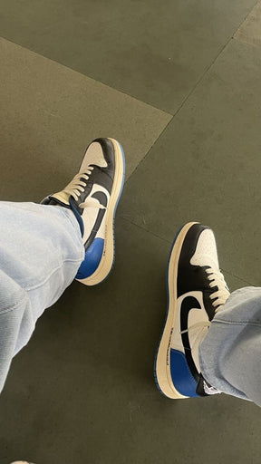 Air Jordan RETRO 1 X TRAVIS SCOTT FRAGMENT SEMI UA