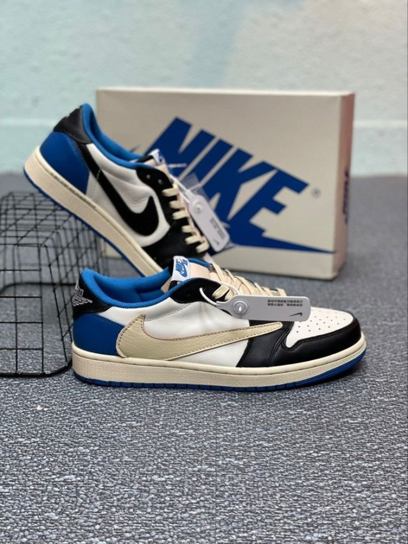 Air Jordan RETRO 1 X TRAVIS SCOTT FRAGMENT SEMI UA