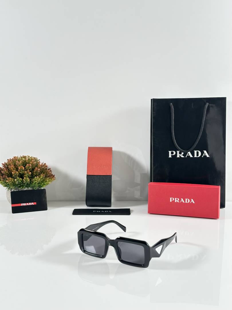 Prada 6079 Black