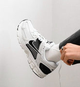 Nikee Zoom Vomero 5 "Panda" #576