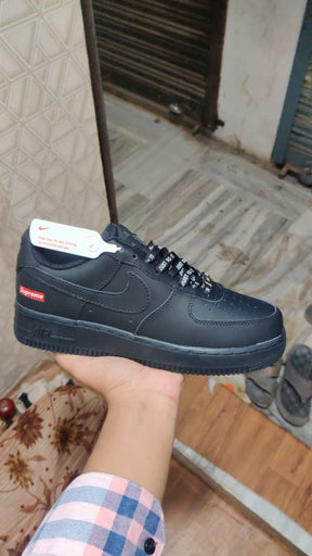 Nikee Airforce 1 Low Supreme Black
