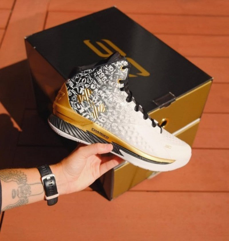 Under Armour Curry 1 "MVP Trophy Gold" #585
