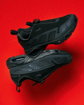 Nik ee AirMax SNDR GORE TEX Black and Dark Smoke Grey 153