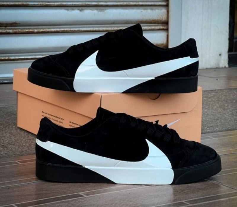 Nik ee Blazer City Low Black White 105