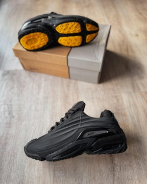 Nikee Nocta Hot Step 2 black