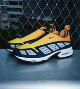 Nikee AirMax SNDR Canyon Gold