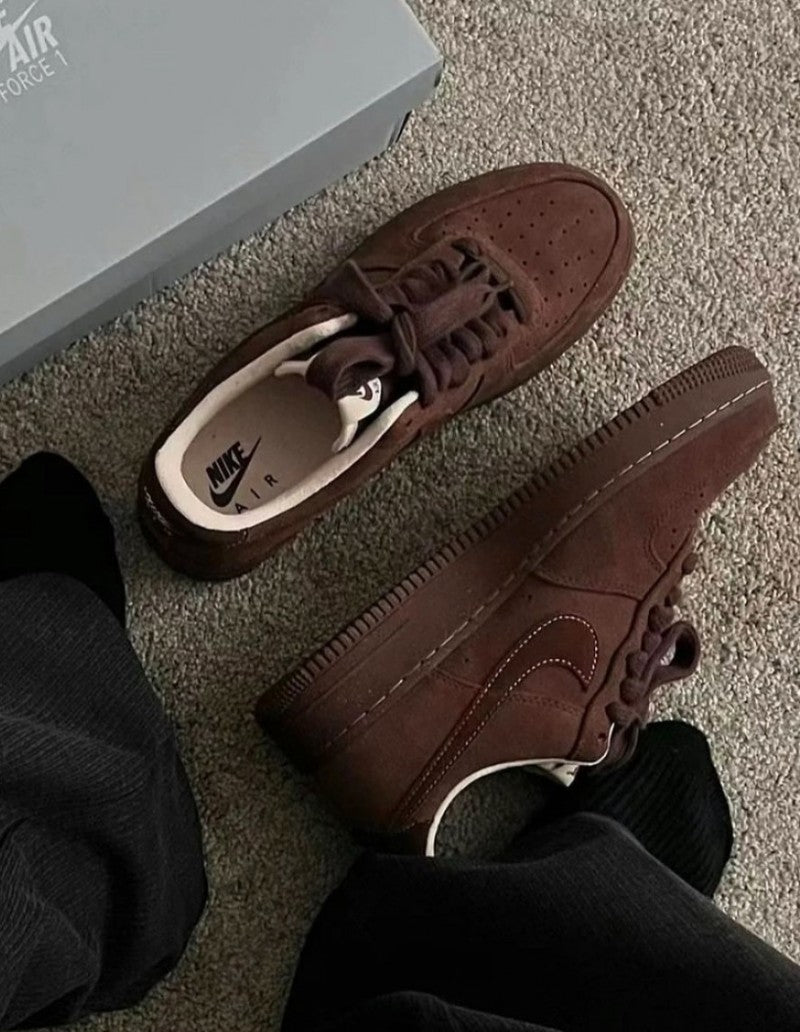 Nik e Airforce cacao wow with keychain