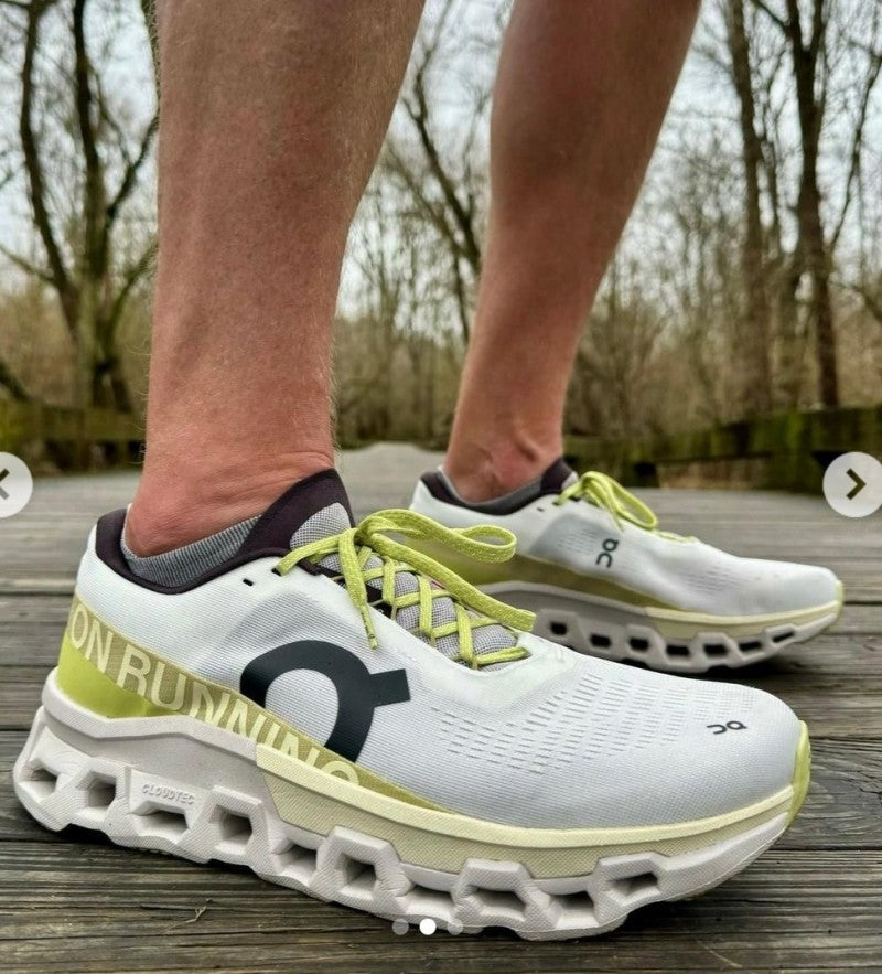 on Running Cloudmonster 2 Undyed zest