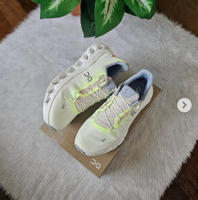 ON Cloud tilt Lime Ivory