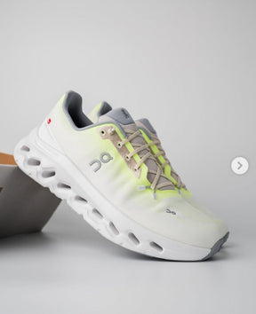 ON Cloud tilt Lime Ivory