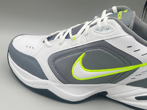 Nikee Air monarch iv trainers x white cool grey