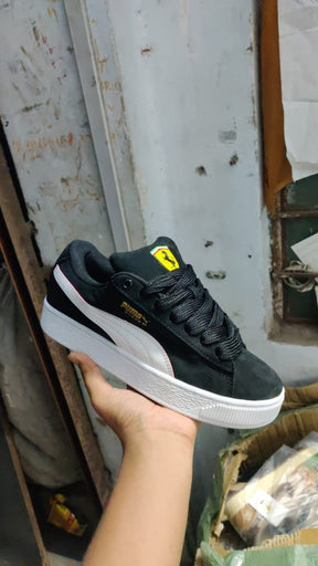 Pum a Ferrari Suede XL Black White