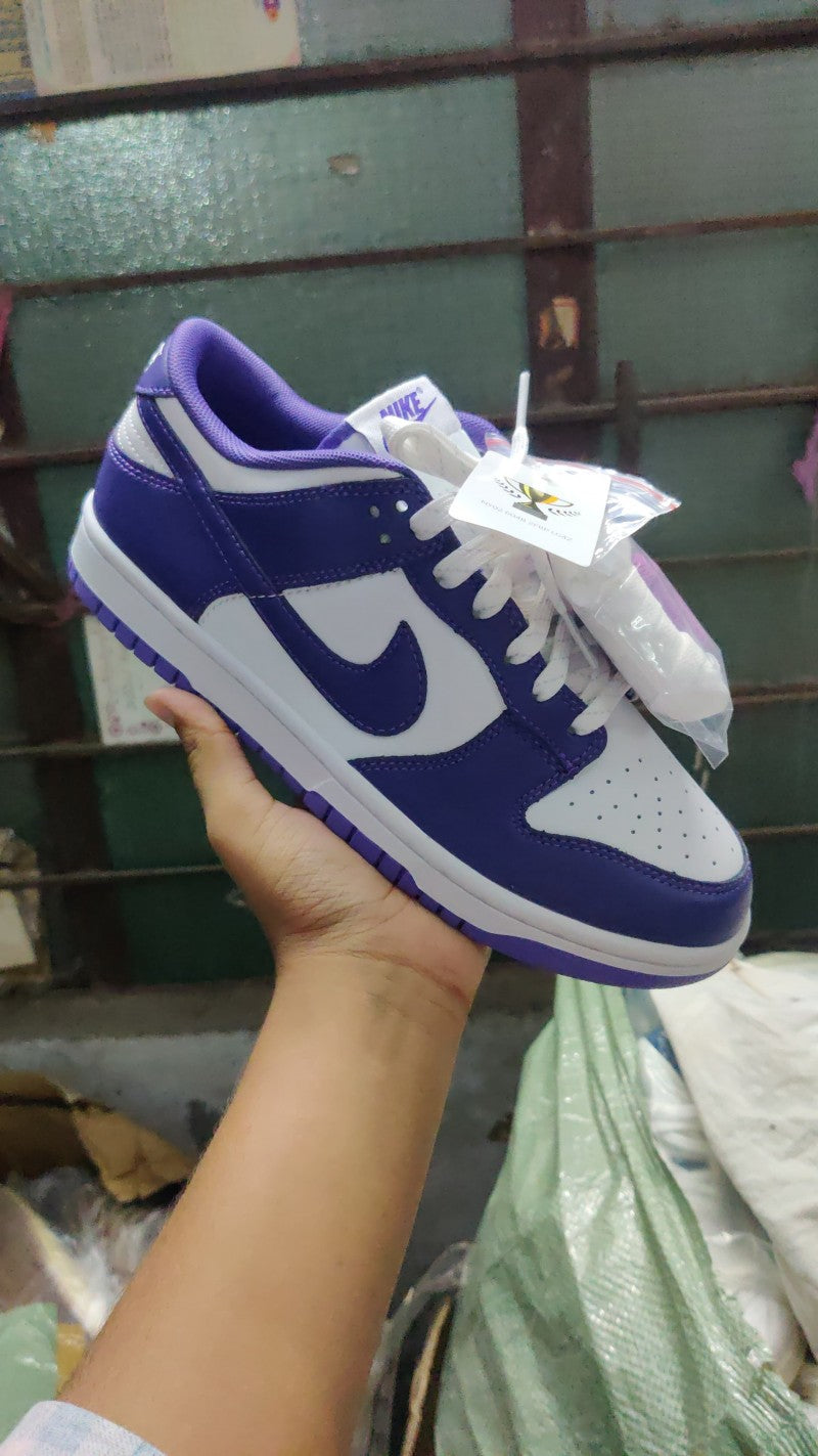 Nik.e dunk low court purple