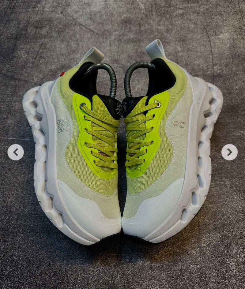 on Cloud tilt LOEWE Neon Yellow White