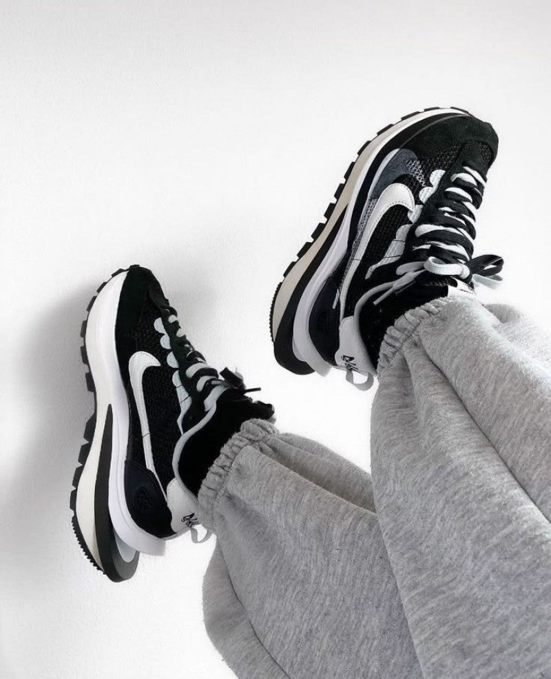 Sacai X Vaporwaffle "Black White" #612