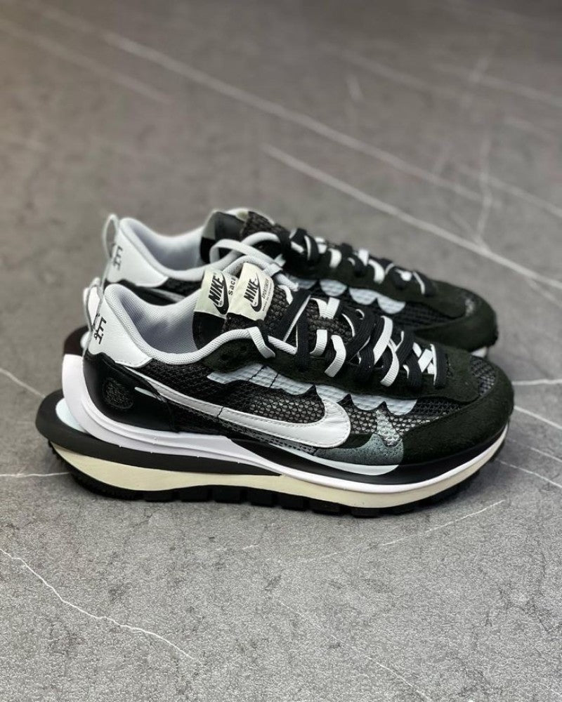 Sacai X Vaporwaffle "Black White" #612