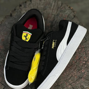 Pum a Ferrari Suede XL Black White