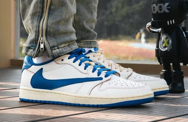 Travis Scott X Nik e Air Jordan 1 Low Fragment Heat Sneakers