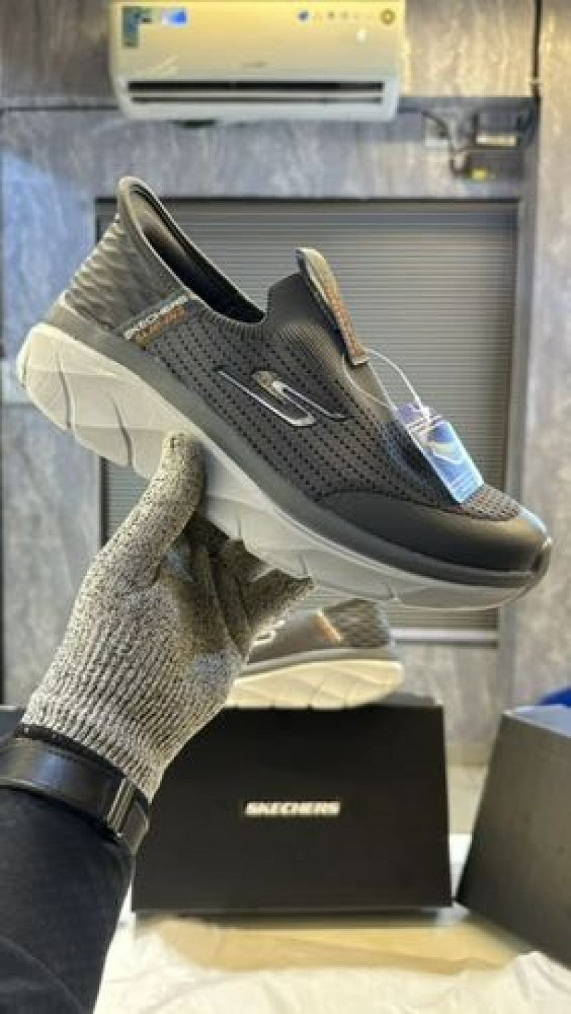 SKECHERS Slip Ins Max Cushioning Premier grtey