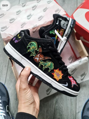 Nikee sb dunk low neckface