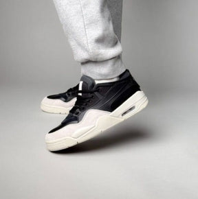 Nik ee Air Jordan 4 RM Light Bone 128