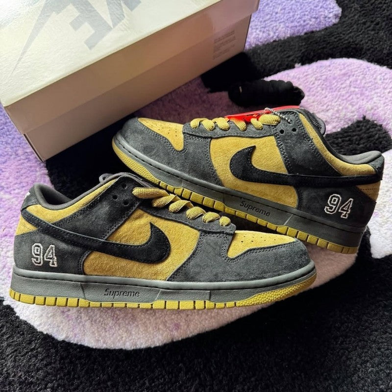 Supremee x Nik.ee SB Dunk Low Camper Green 258
