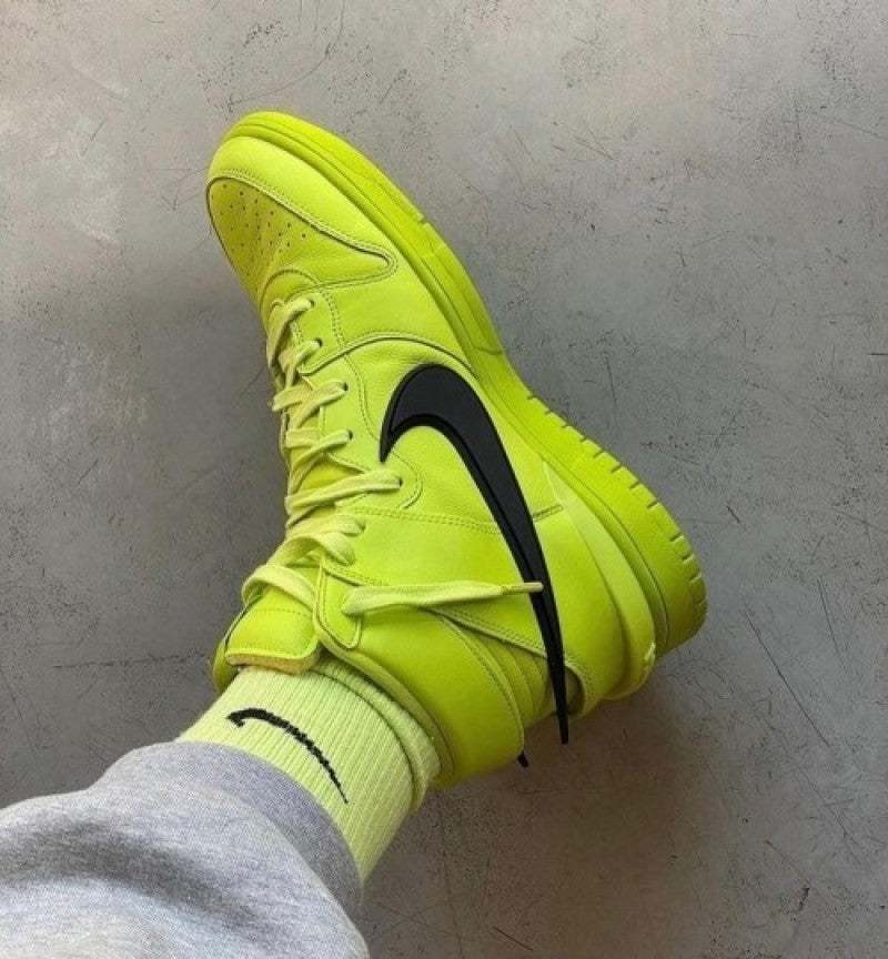 Nik ee Dunk High x Ambush Flash Lime