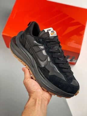 Nikee Sacai Vaporwaffle Off Noir