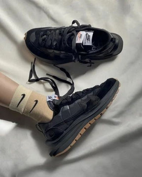 Nikee Sacai Vaporwaffle Off Noir