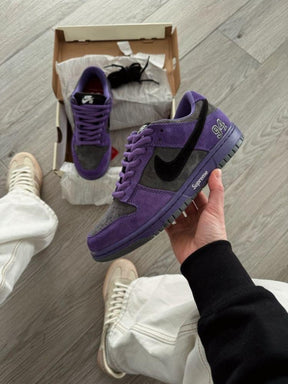 Nik.e Supreme x e sb dunk low ink iron grey