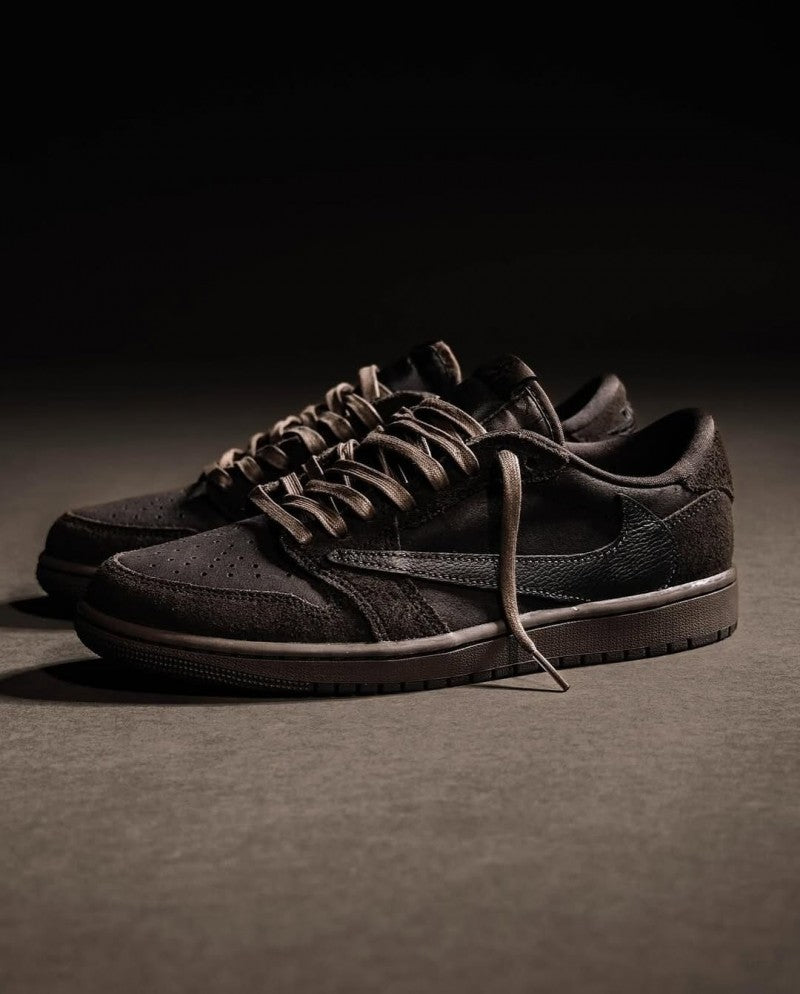 Travis Scott x Air Jordan 1 Retro Low OG SP Velvet Brown