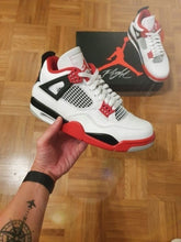 Jordan Retro 4 Fire Red semi ua