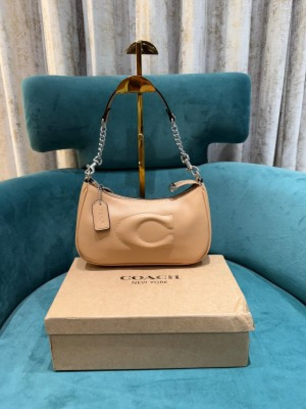Coach  GB  Teri  Shoulder  Bag  With  Signature  Quilting  With  OG  Box  &  Dust  Bag  (CA548  Beige)