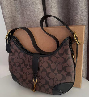 Coach  hamptons  hobo  bag  with  og  box(coffe)