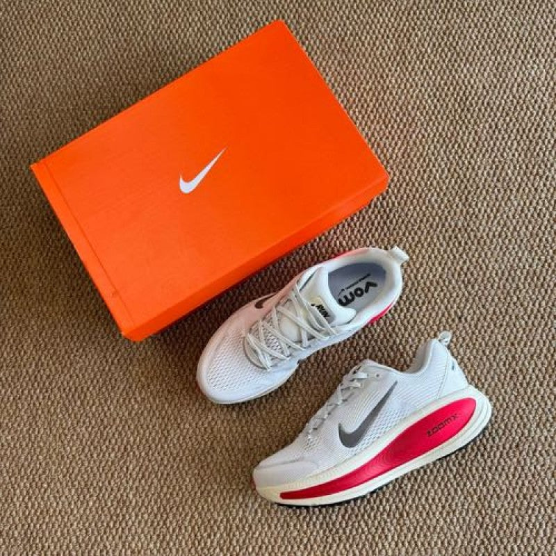 Nikee Zoom Vomero 18 Siren Red