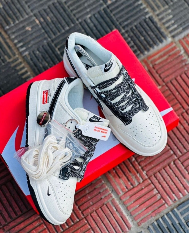 stone island x supreme x nikee dunk low