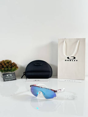 Oakley 9280 White Aqua